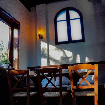 Mitikas Hotell
