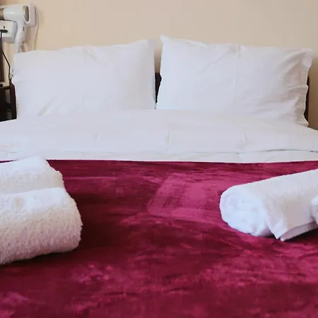 Mitikas Hotell